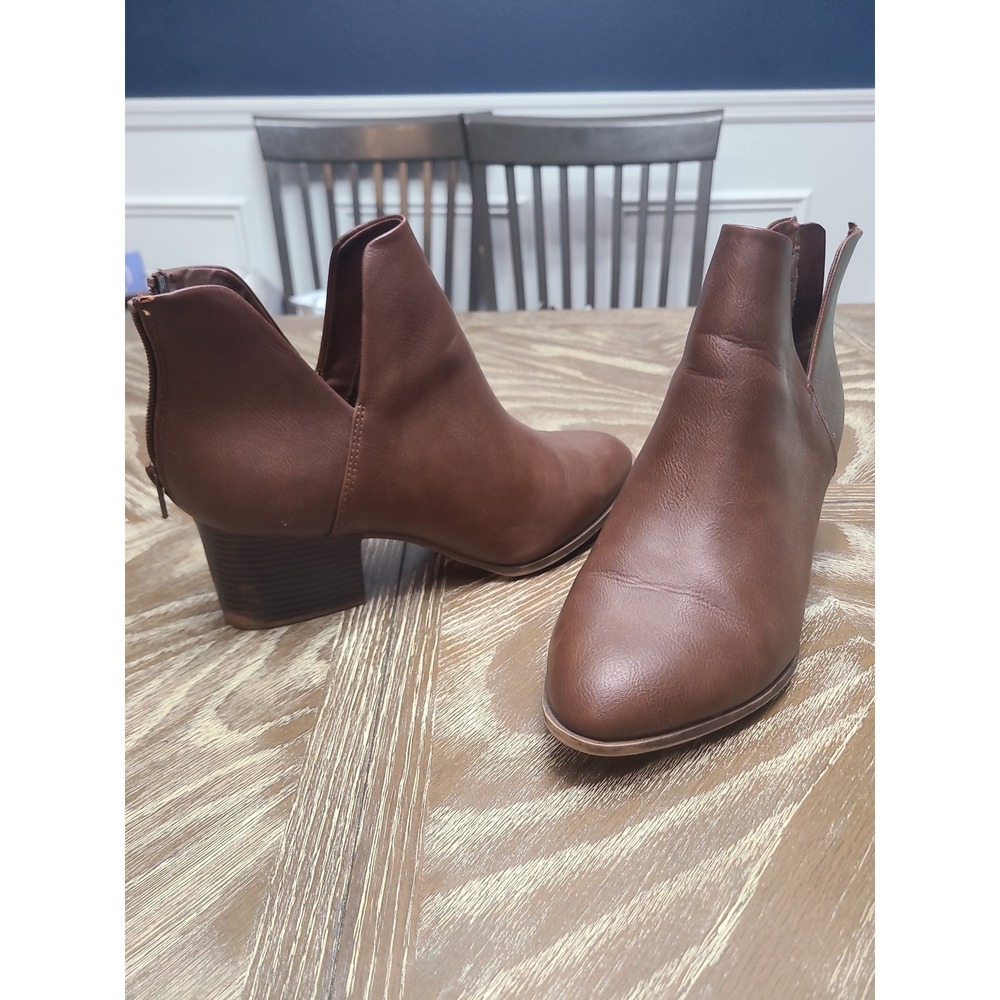 So (kohls) Brown Ankle Booties- women's‎ 11 wide